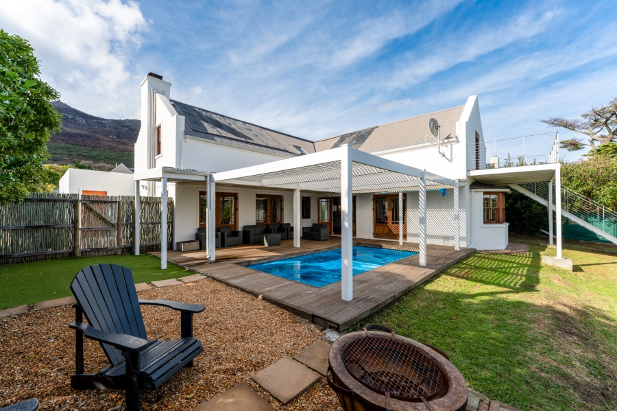 3 Bedroom Property for Sale in Noordhaven Western Cape